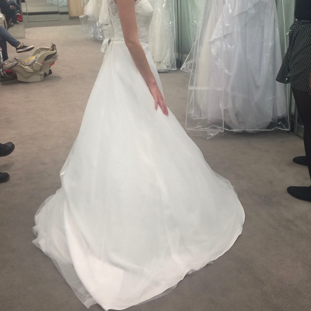 Wedding Dress - Picture 2 of 4